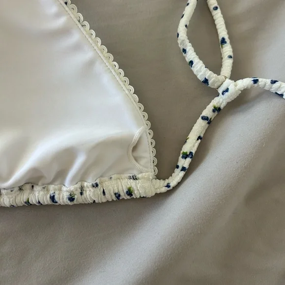 Blueberry Bikini Top - Picture 7 of 9